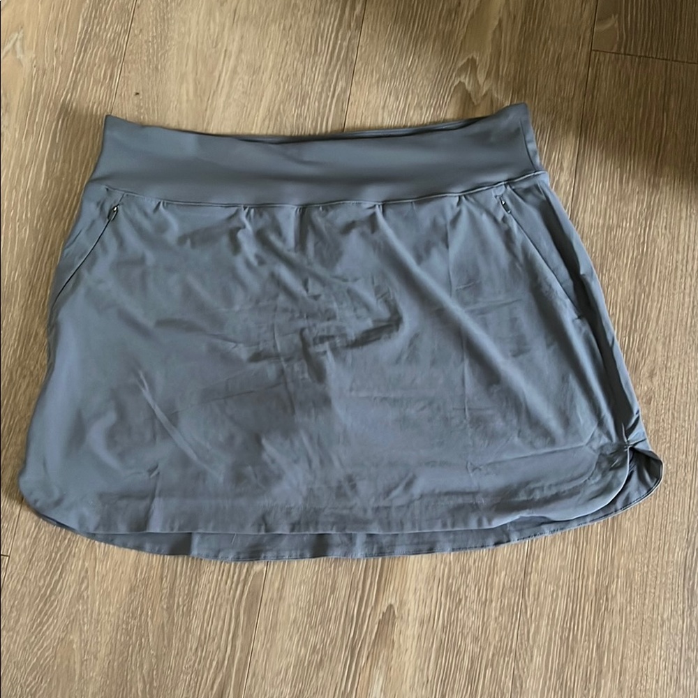 Eddie Bauer skort